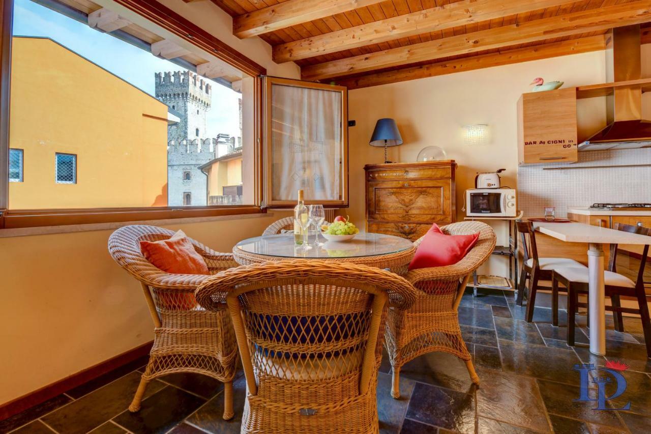 Desenzanoloft Official Partner Marriott Homes & Villas -Penthouse Never Say Never Sirmione Castle View Εξωτερικό φωτογραφία